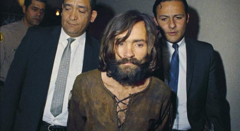 Eddig ismeretlen gyilkosságokról beszélhet Charles Manson egy hangfelvételen