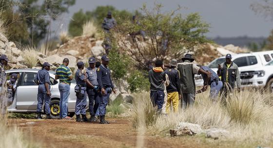 Négyezer illegális bányász maradt étlen-szomjan a föld alatt Dél-Afrikában