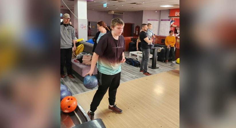 A látássérültek számára is remek élmény volt a bowling