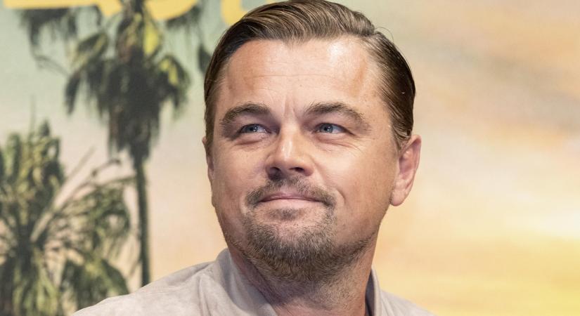 Leonardo DiCaprio 26 éves barátnője észbontóan szexi: meztelen mellekkel állt kamera elé a bombázó - merész fotók