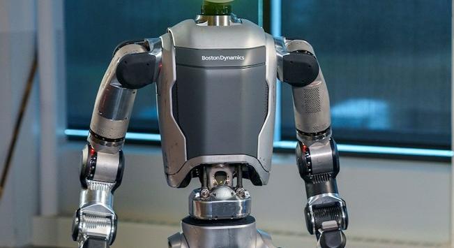 Szintlépés előtt a humanoid robotika?