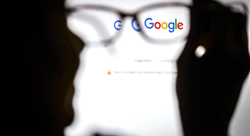 Lelövi a politikai hirdetéseket a Google