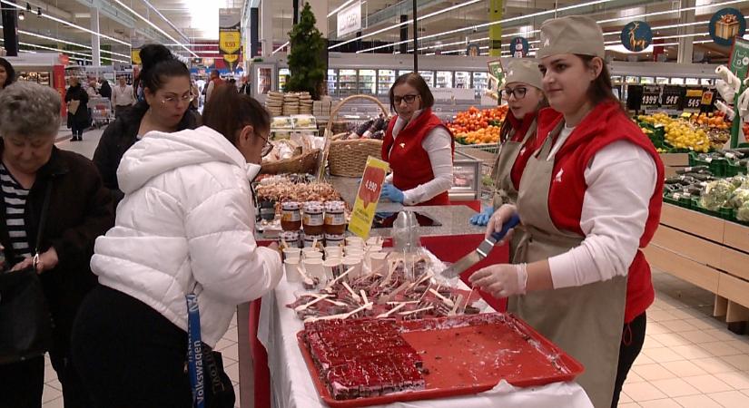 Megújult a debreceni Auchan áruház – fotókkal