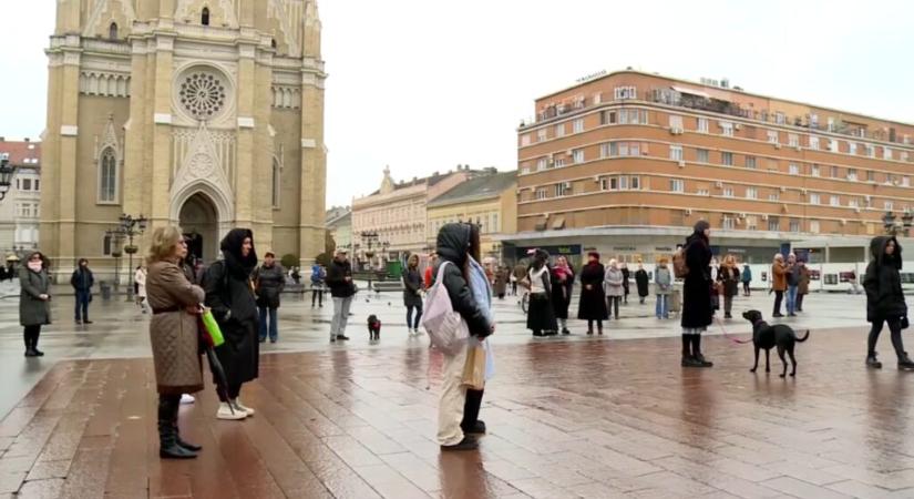 Tizennégy perce megállt az élet, nemcsak Újvidéken (FotókVideó)