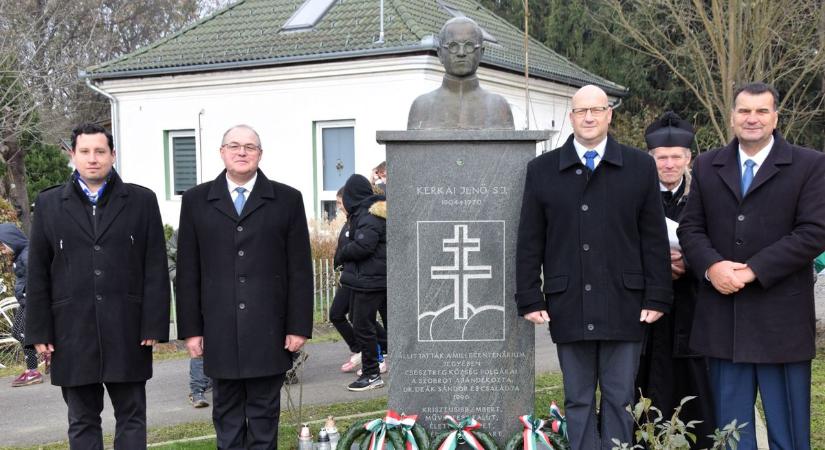 Túraútvonal is őrzi Kerkai Jenő emlékét - galéria