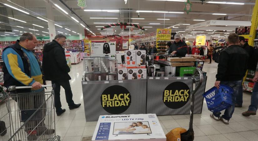 Máris itt a Black Friday: a kereskedők és a csalók is a pénzünkre pályáznak, csak másképpen