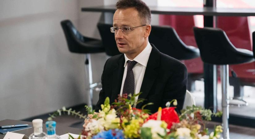 Szijjártó Péter: Az erdélyi magyaroknak ott kell lenniük a róluk szóló döntéseknél