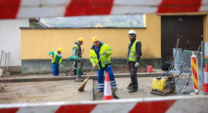 Feltúrták ezeket a tiszafüredi utcákat, kiderült, miért