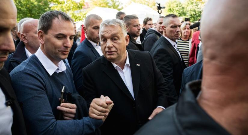 Orbán Viktor patrióta-gyűlésen vesz részt Párizsban