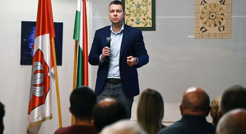 Menczer Tamás: mutassunk erőt! Segítsük Orbán Viktort! Töltsük ki a nemzeti konzultációt!