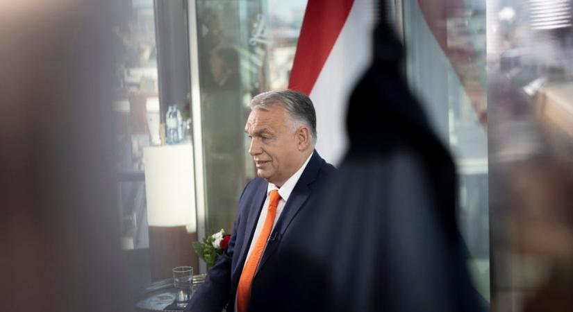 Orbán Viktor Párizsban a Patrióták Európáért közgyűlésén