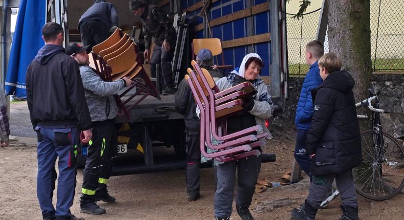 Csak ötösöket kaphatnak két bakonyi faluban a diákok (képgaléria)