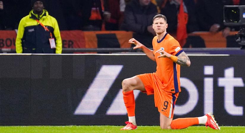 A holland futball legendái is kritizálták a gólját ünneplő játékost