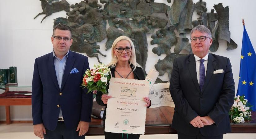 Dr. Pilcsákné Gulyás Erika nagy elismerése