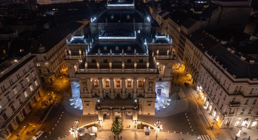 Véget ér valami szép dolog az Operában