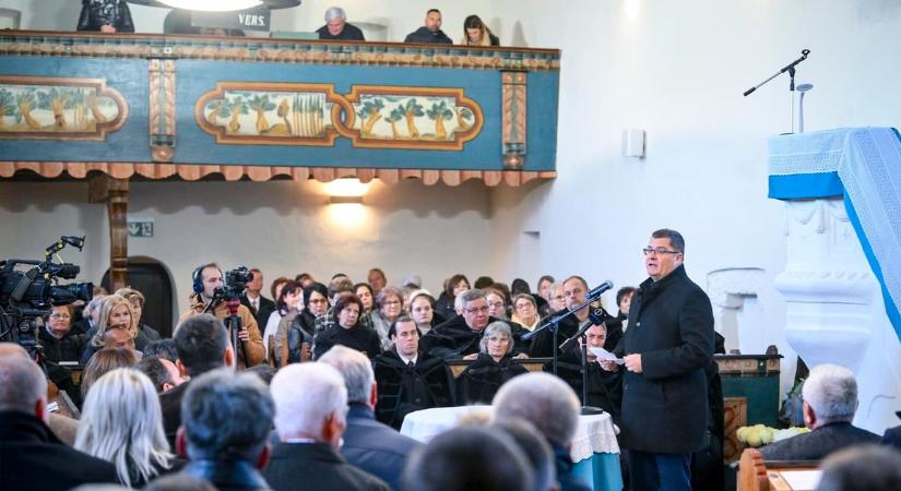 Hálaadó istentiszteleten szólaltak fel a Fidesz politikusai