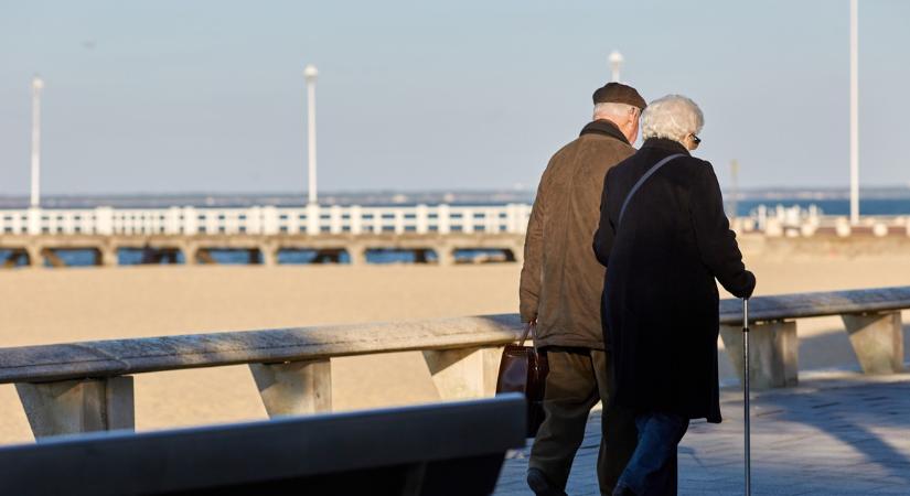 Egy kis séta megváltoztathatja az életét: életkora szerint ennyit kellene naponta megtennie