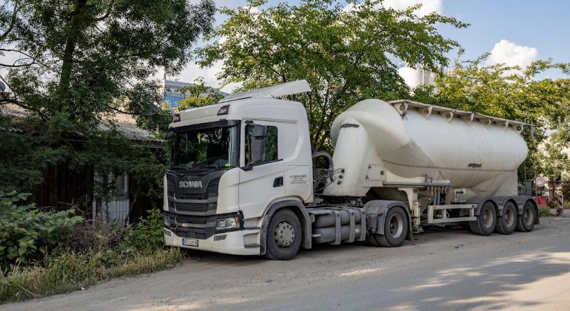 Megzavarták a rendszert, és több százezer lejre loptak üzemanyagot