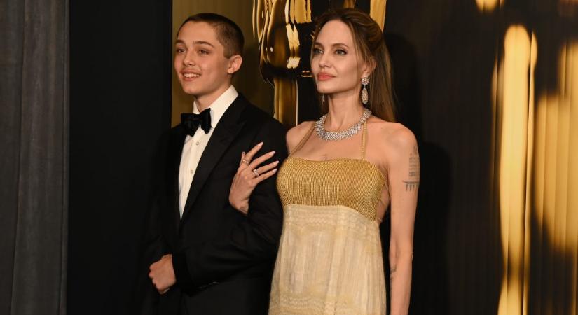 Évek óta először lépett vörös szőnyegre Angelina Jolie és Brad Pitt legkisebb fia