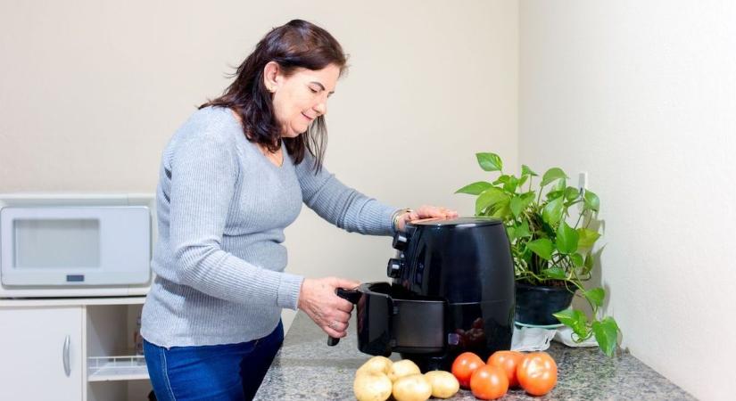 Airfryer őrület: betegséget okoz, mérgez, lehallgat minket a fritőz?