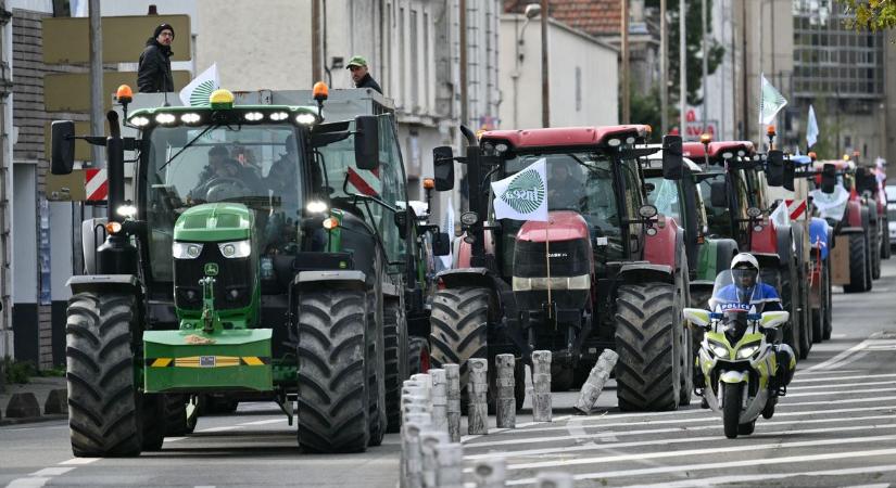 Franciaországot ismét elfoglalták a gazdák: nem kérnek az olcsó importáruból