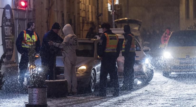 Eredményes drograzzián vannak túl a bulinegyed rendőrei