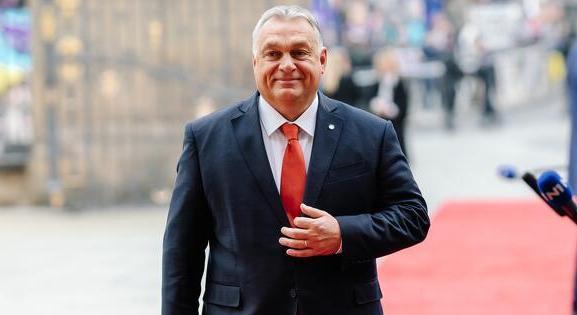 Nem lehet őszinte Orbán Viktor mosolya