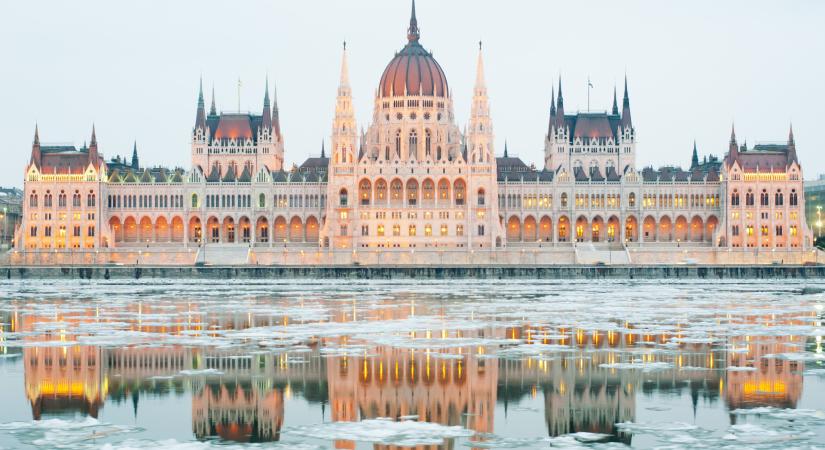 Átírnák a választási törvényt a kormánypártok