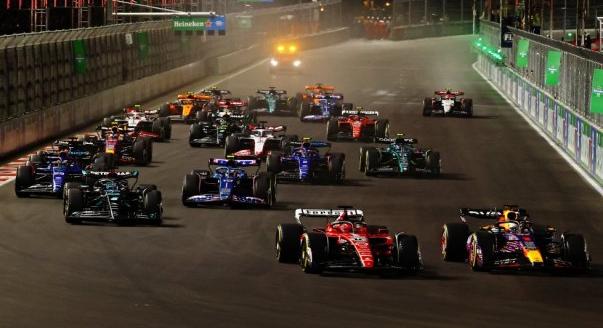 Az F1-es Las Vegas-i Nagydíj teljes menetrendje