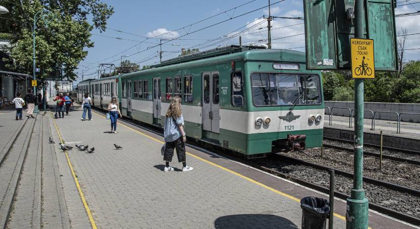 Évek óta pihenő HÉV-eket állítanak hadrendbe a 60 évesek helyett