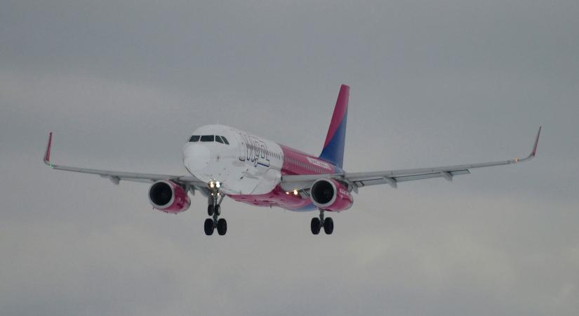 Azonosítatlan repülő tárgy miatt volt nagy veszélyben a WizzAir Debrecenből induló gépe, azonnal jelentették az esetet