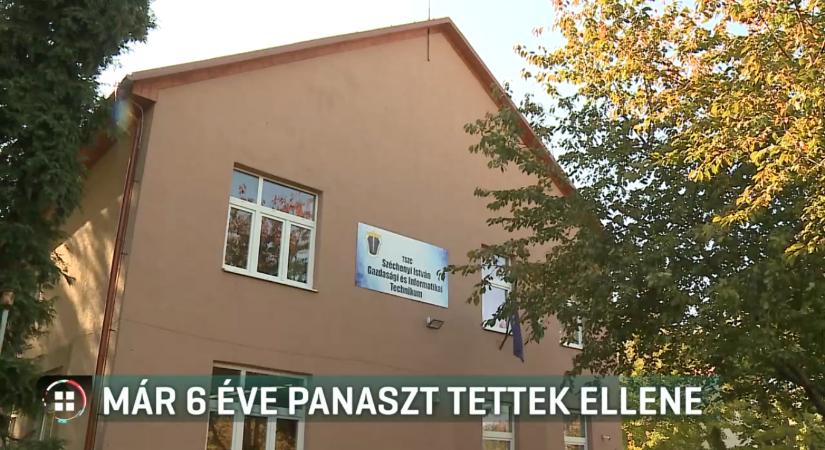 Már 2018-ban is panaszt tettek a komáromi iskola igazgatója ellen, aki októberben bukott le, hogy egy diáklánnyal szexelt