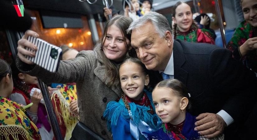 Bulibuszra szállt Orbán Viktor