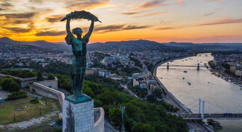 Szabályosan ömlik a külföldi a tőke a magyar ingatlanszektorba: mégis, mit tudhatnak a befektetők?