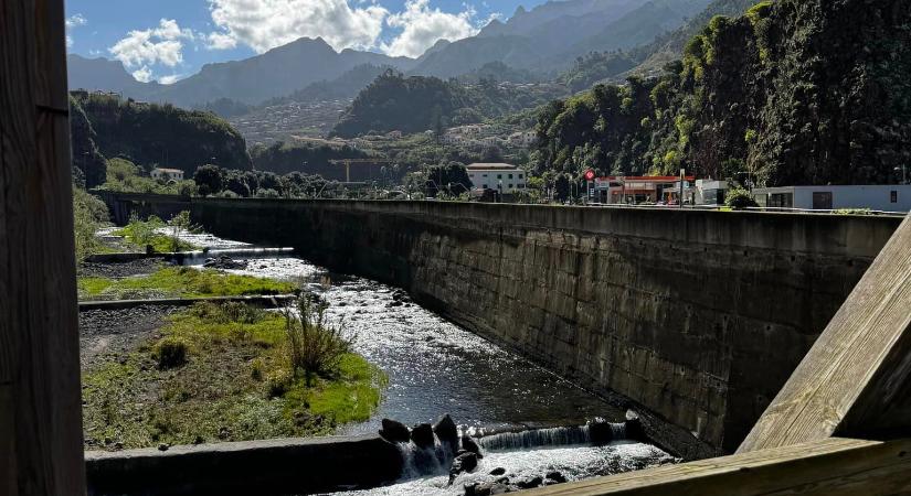 Madeira: Városok, Tengerpart és a Fanal Erdő Misztikuma