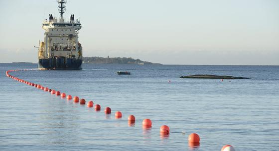 Megnevezték a hajót a svédek, ami kábeleket téphetett szét a tengerfenéken