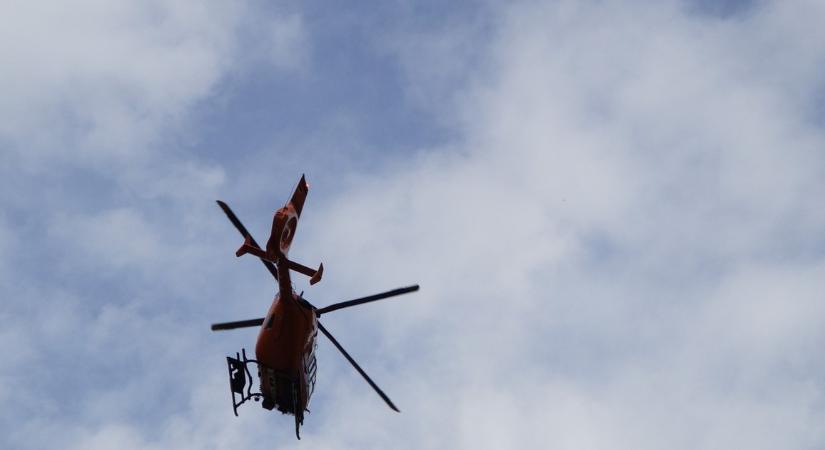 13 autó ütközött az autópályán csütörtök reggel, mentőhelikopter is érkezik – gigantikus a torlódás