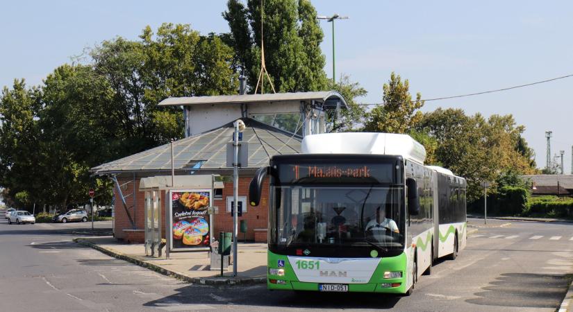 Seriffek vigyáznak a rendre a miskolci buszokon, villamosokon