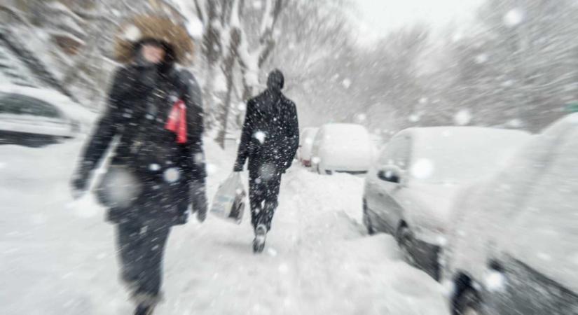 Nehéz idők jönnek: hóviharra, erős szélre figyelmeztetnek a meteorológusok