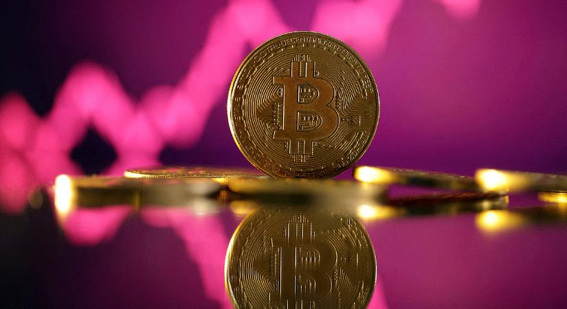 Újabb történelmi csúcsot döntött a bitcoin, ráadásul nem is egyet