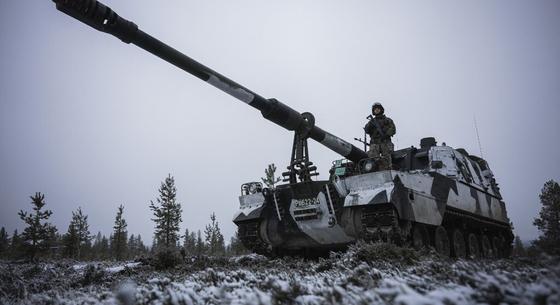 Először tart tüzérségi gyakorlatot a NATO Finnországban, alig 100 kilométerre az orosz határtól