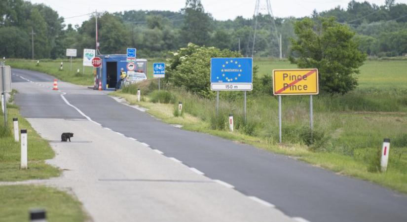 Szlovénia meghosszabbította az ellenőrzést a horvát és a magyar határon