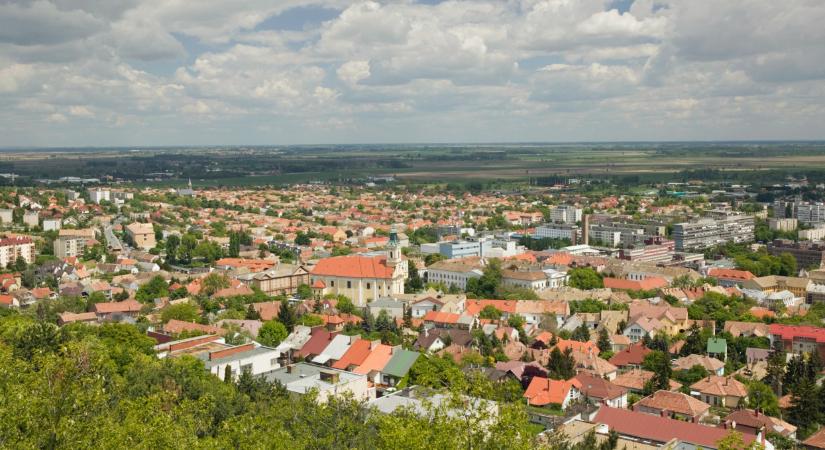 Ide menekülnek az élelmes budapestiek: tömegek hagyják el a fővárost