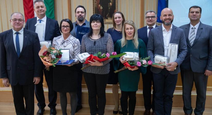 A legnehezebb sorsok ismerői - Elismerések a szociális munka napja alkalmából (fotógalériával)