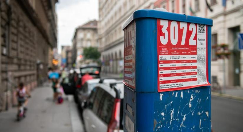 Vitézy Dávid már a Fővárosi Közgyűlés jövő heti ülésén javaslatot tesz a rendkívül költségesen üzemeltethető parkolóautomaták leszerelésére