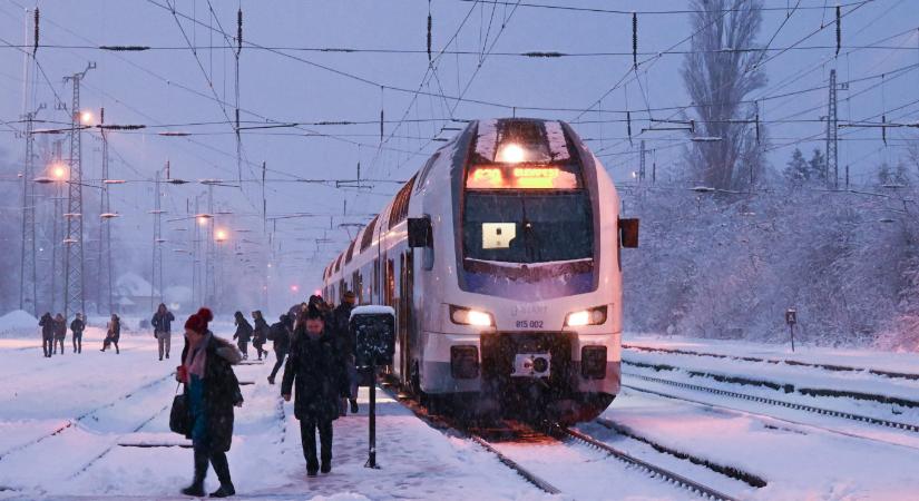 Nem ez lesz a MÁV legizmosabb napja: már most lehalt egy csomó járat