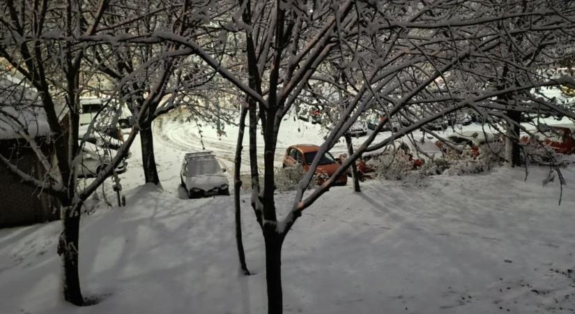 Megérkezett az első hó Dunaújvárosba