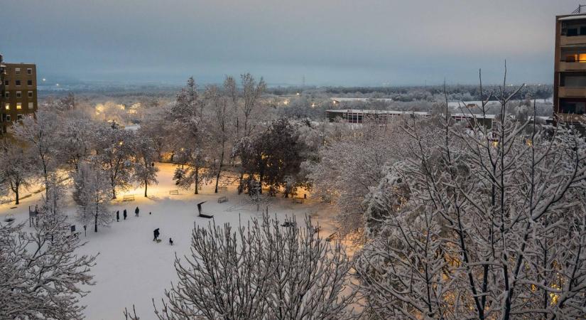 Veszprémbe is megérkezett a hó