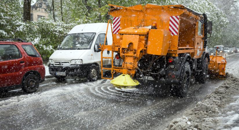 Téli gumi nélkül most senki ne induljon útnak Budapesten