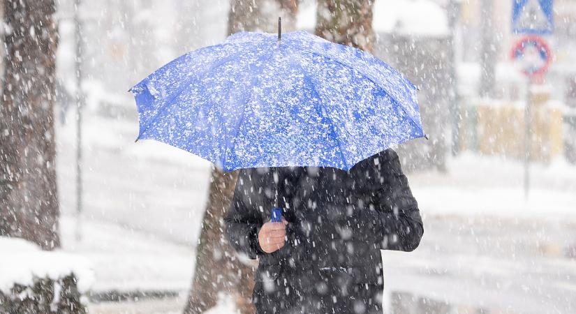 Nem győzik a munkát a tűzoltók: itt a legrosszabb a helyzet a hókáosz miatt